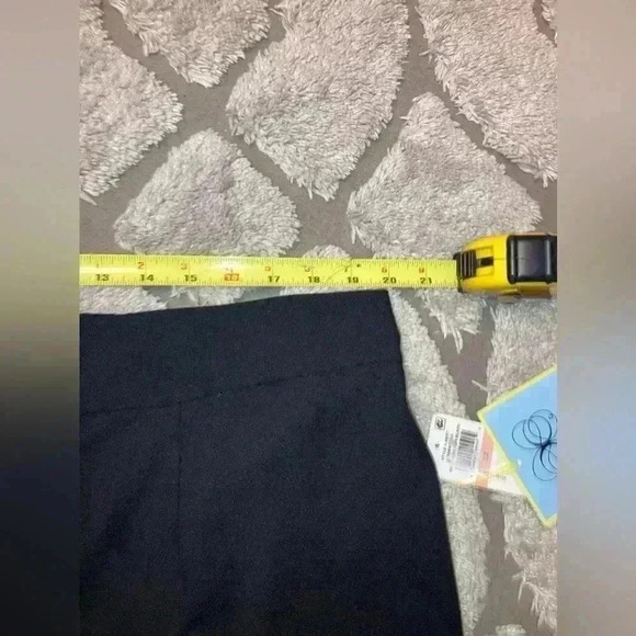 CeCe Essentials Black Crop pants size 2X NEW - Picture 9 of 10